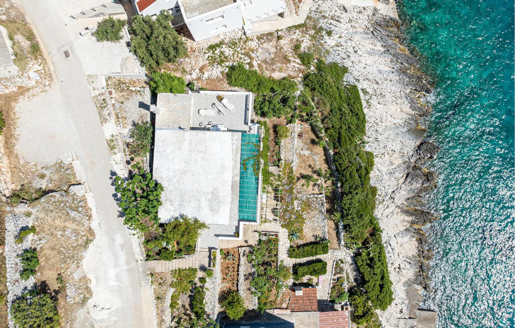 Stunning Home In Crnja Luka With Wifi Prigradica Exterior foto